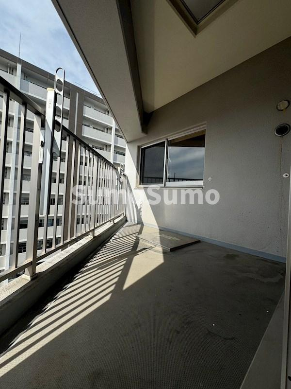 ラ・ヴィータ日本橋のバルコニー|外からの目が気にならないバルコニーで洗濯物が干せます