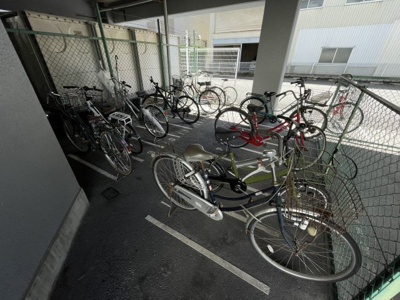 【その他共用部分】 | ハイツ小松 | 駐輪場です