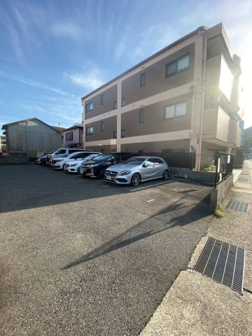 ラスぺランザ須磨の駐車場