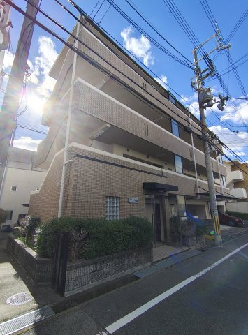 ルブニール西郷の外観