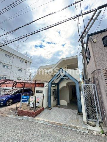 メゾン諏訪山の外観