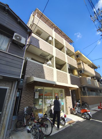 リトルハイツの外観