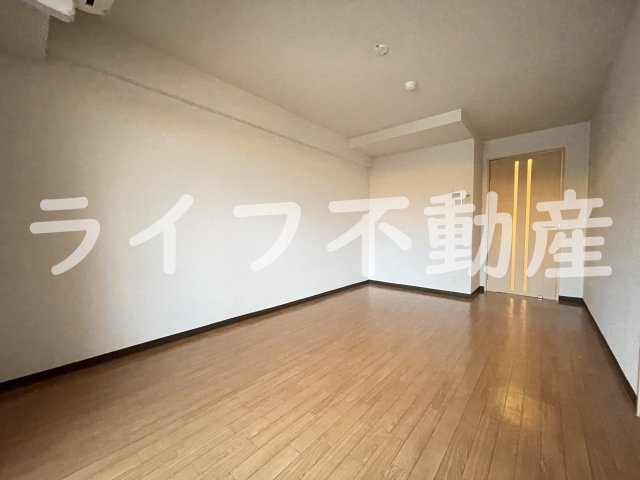 M’プラザ高井田の居間・リビング|使いやすいリビングです