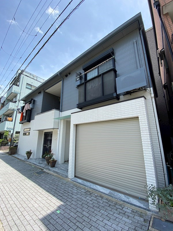 ラフィーナエム