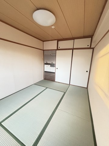メゾン菊水の和室