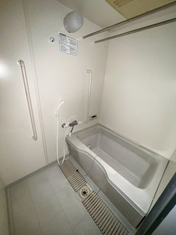 メゾン東山の浴室