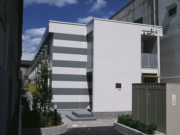 レオパレスCOTTIの外観