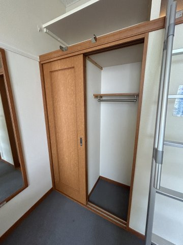 レオパレス六甲ガーデンズの収納