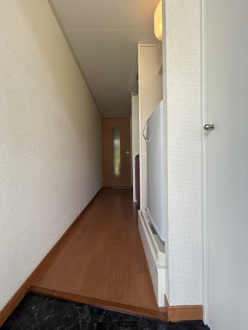 レオパレス六甲ガーデンズの玄関