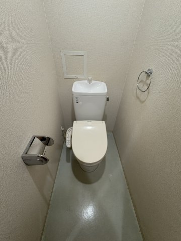 メゾン・ド・ヴィレ　須磨潮見坂のトイレ|清潔感のあるトイレです