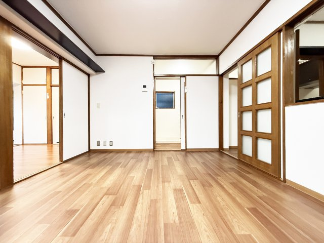 あぞのハイツの居間・リビング