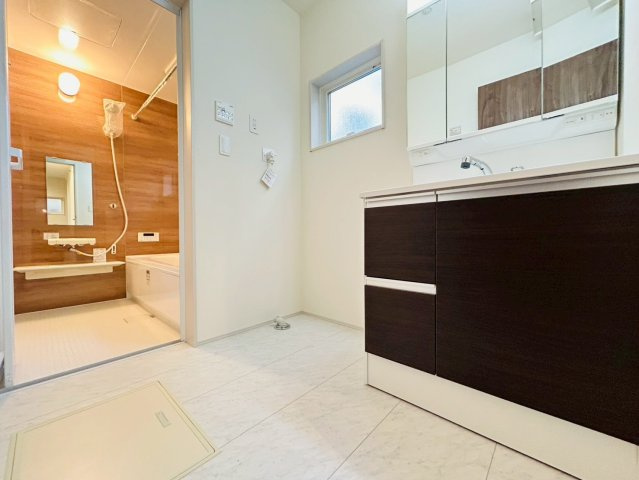 川越市山田　新築戸建の脱衣所|2/3　撮影