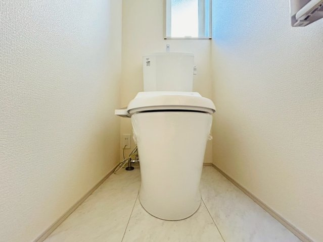 川越市山田　新築戸建のトイレ|2/3　撮影