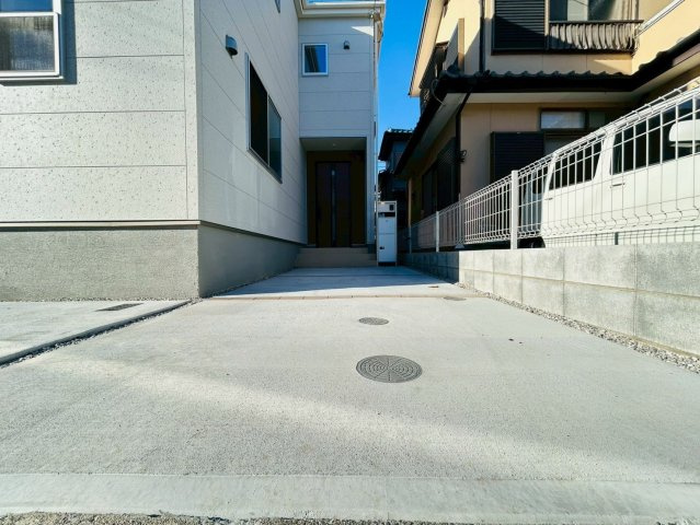 川越市山田　中古戸建ての駐車場|2/3　撮影