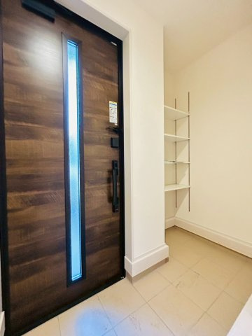 川越市山田　新築戸建の玄関|2/3　撮影