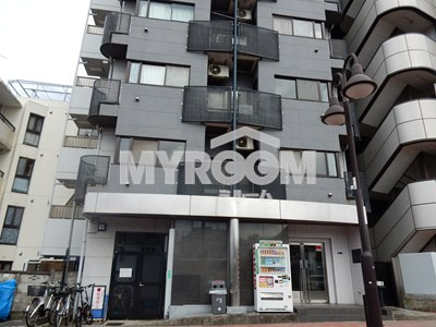 ウインズ落合の外観