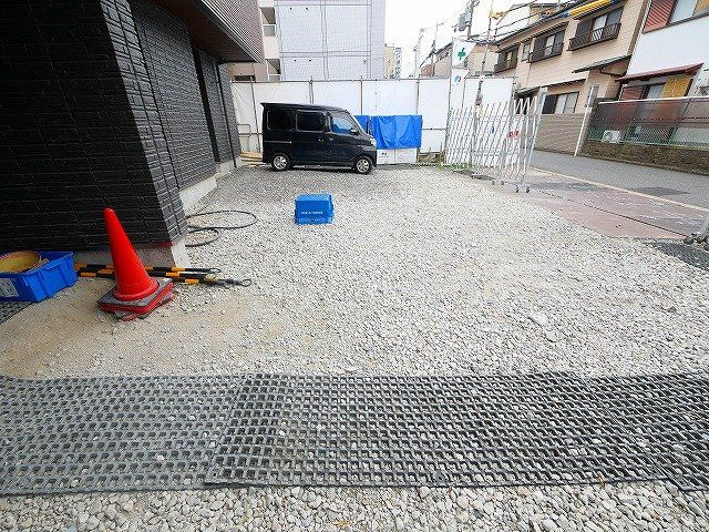 シャトードール　リュミエールの駐車場