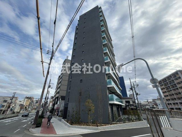 レオンヴァリエ長堀通の外観