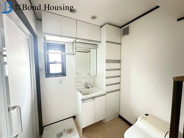 JR西明石駅徒歩１２分の好立地・東藤江　中古戸建の独立洗面台