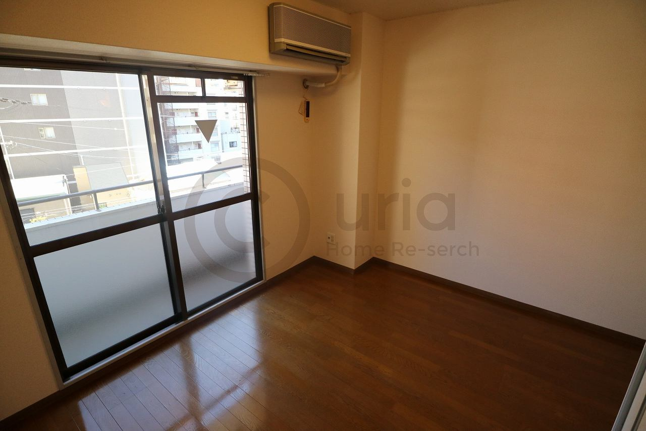 サムティ灘駅前の洋室