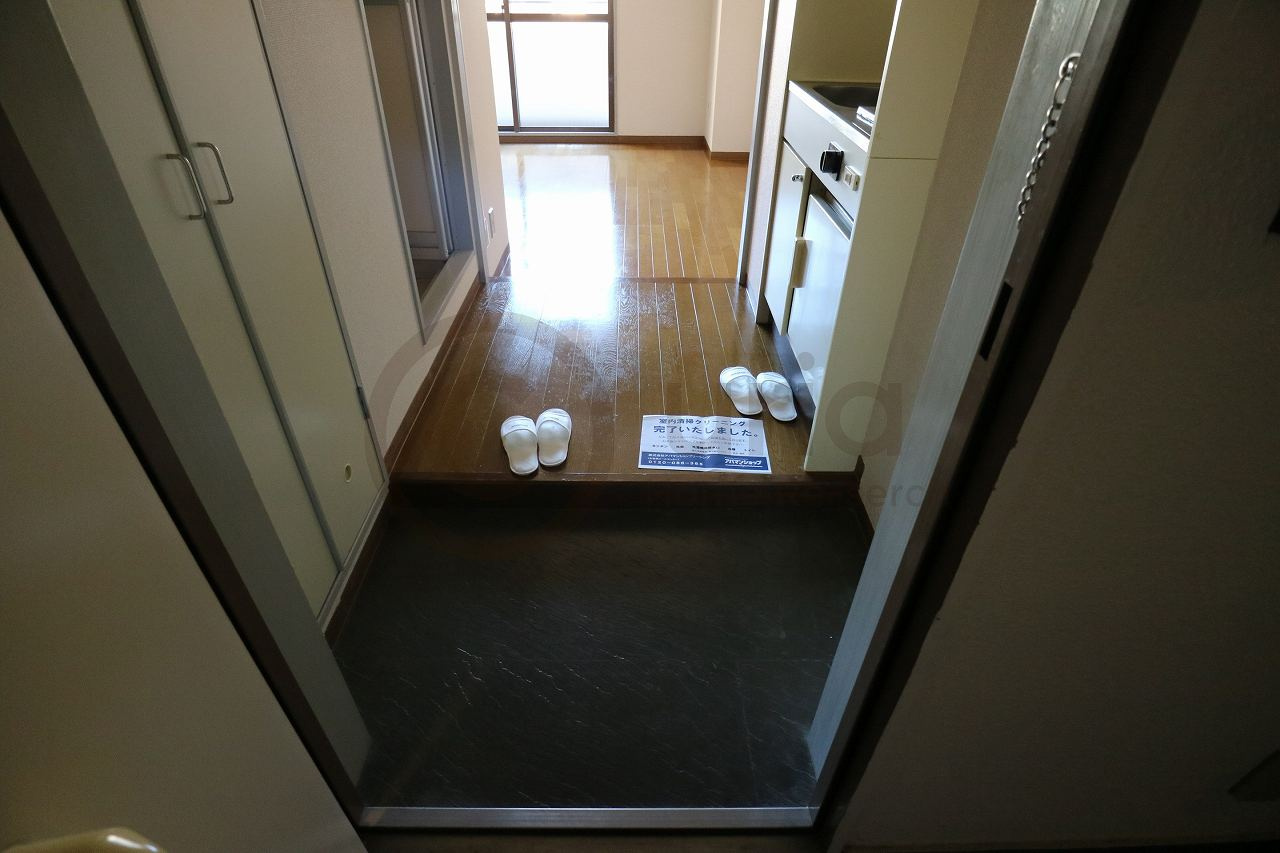 サムティ灘駅前の玄関