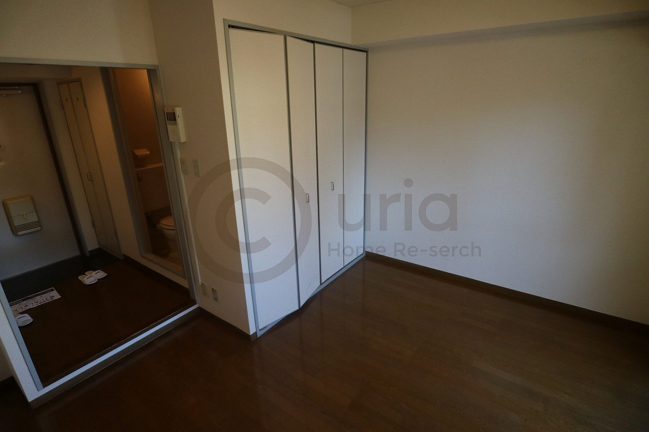 サムティ灘駅前の居間・リビング