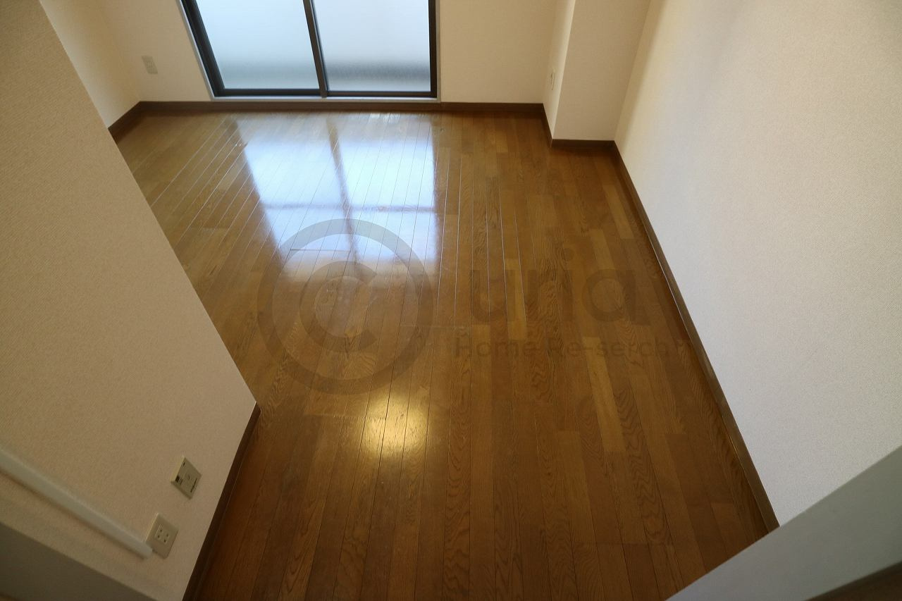 サムティ灘駅前の居間・リビング