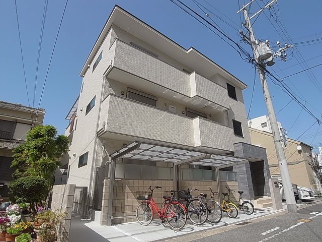 Praf8　(プラーフ８)