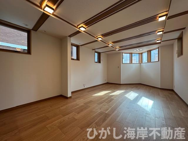 茅ヶ崎市浜竹3丁目　新築戸建　全４棟の居間・リビング|17帖　床暖房付LDK