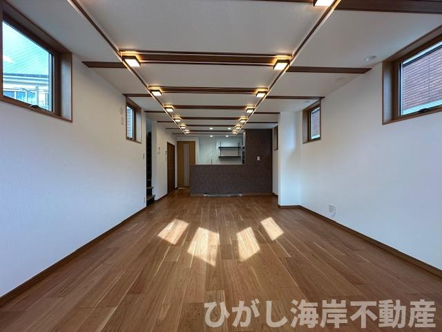 茅ヶ崎市浜竹3丁目　新築戸建　全４棟のダイニング|17帖　床暖房付LDK