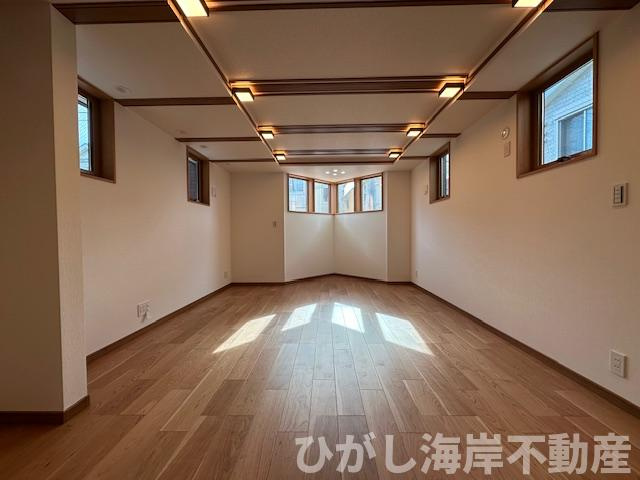 茅ヶ崎市浜竹3丁目　新築戸建　全４棟の居間・リビング|17帖　床暖房付LDK