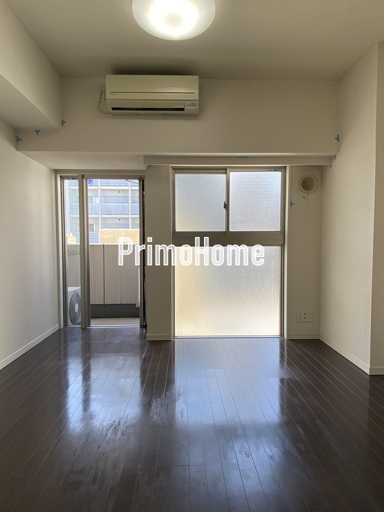 ホープシティ秋葉原の居間・リビング