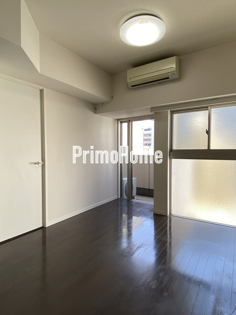 ホープシティ秋葉原の居間・リビング