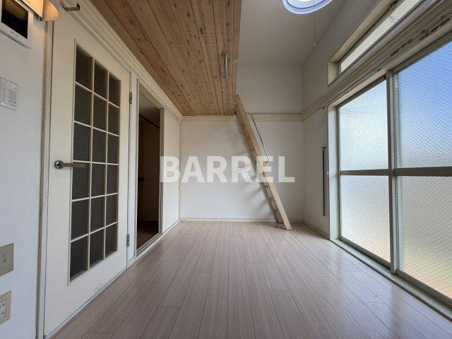 トップガーデンの内装