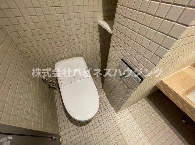 ART APARTMENT IN Ootaka-no-Moriのトイレ