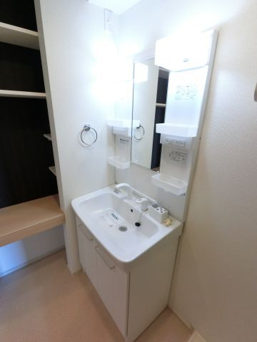 【独立洗面台】