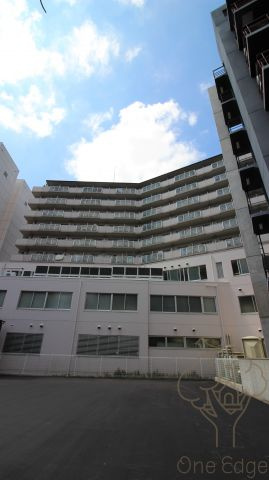エトワール北梅田の外観