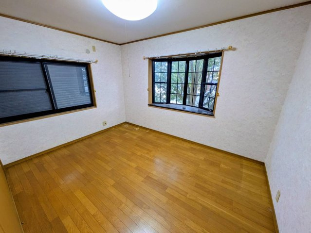 和歌山市木ノ本の洋室