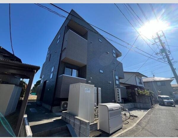 アイン郡山の外観