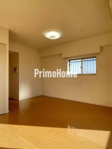 ホープシティ秋葉原の居間・リビング