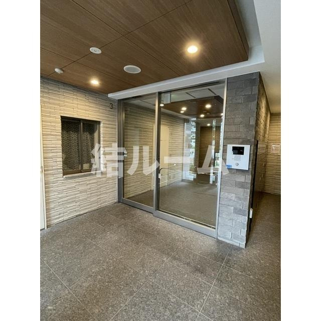 文京区関口１丁目の賃貸マンションのエントランス