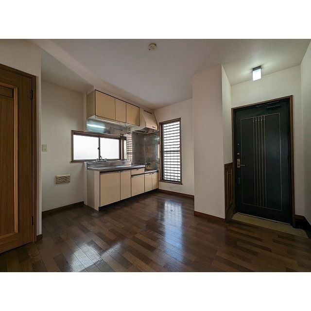 パルホーム等々力の居間・リビング|こちらのリビングで趣味の時間をお楽しみください