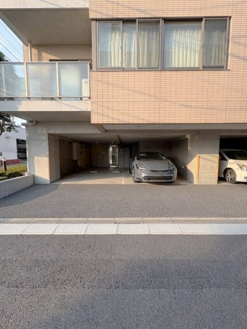 グリーンヒルズ上野毛の駐車場|カースペースがあります