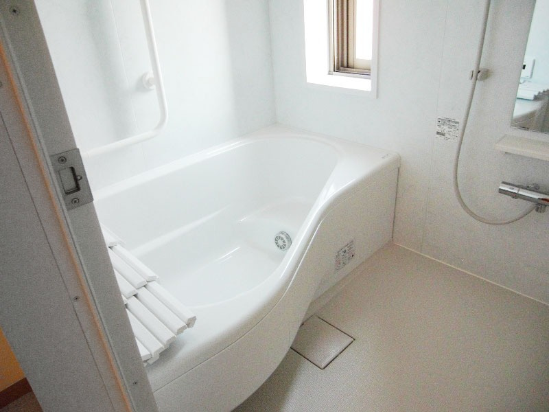 グリーンヒルズ上野毛の浴室|コンパクトで使いやすいお風呂です