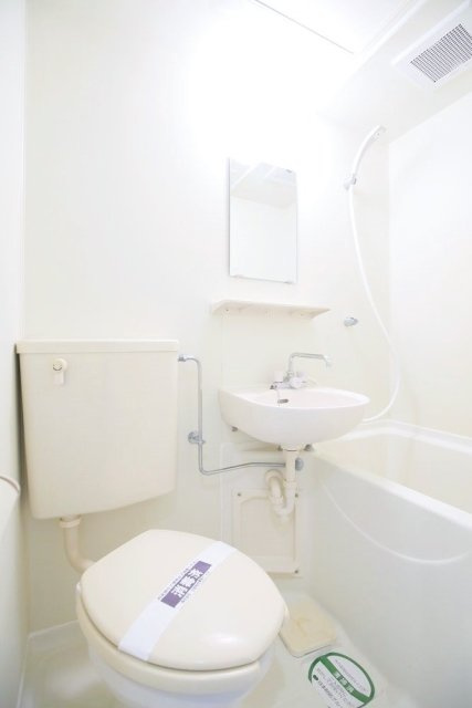 ジョイフル下井草の浴室|落ち着いた空間のお風呂です