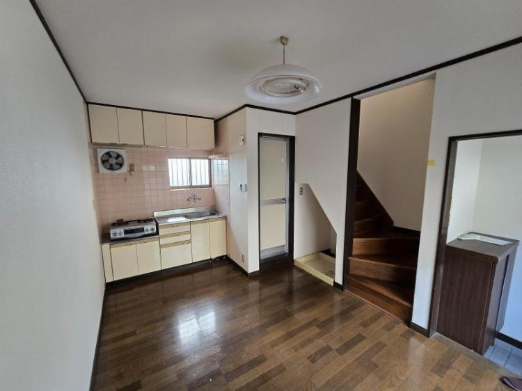 髙橋ハイツの居間・リビング|居室、リビング