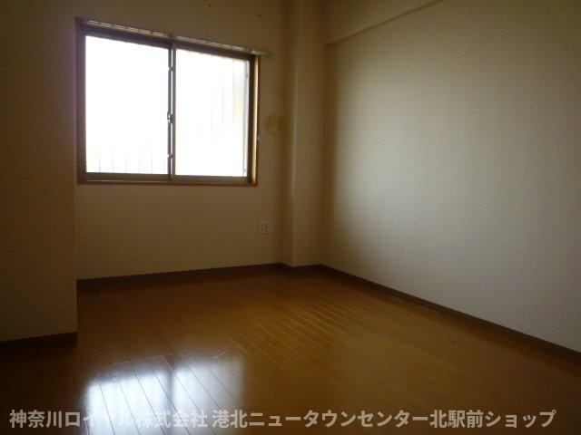 【寝室】