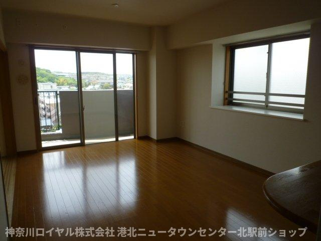 【居間・リビング】