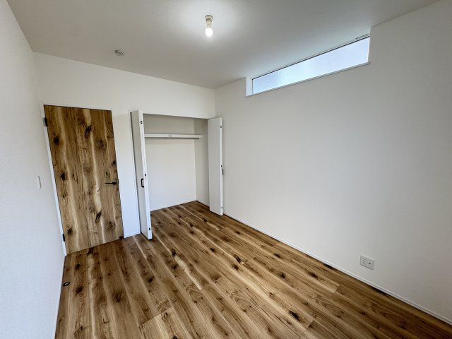 AHC宜野湾市大山4丁目-2号棟　＼☆ご成約時キャッシュバック☆／の洋室|6帖で使いやすい洋室です！