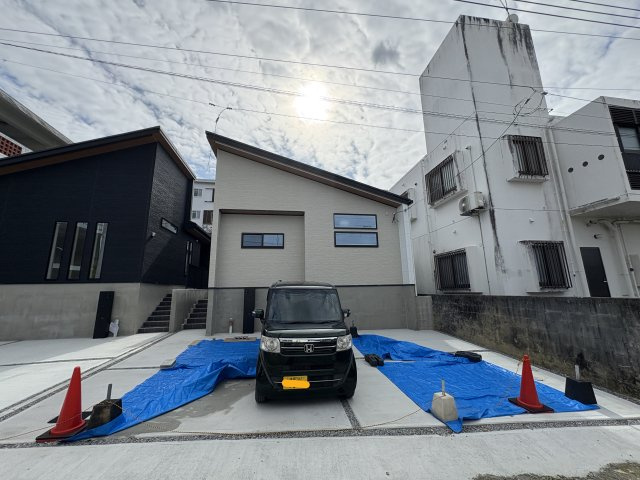 AHC宜野湾市大山4丁目-2号棟　＼☆ご成約時キャッシュバック☆／の駐車場|駐車場も広々です！